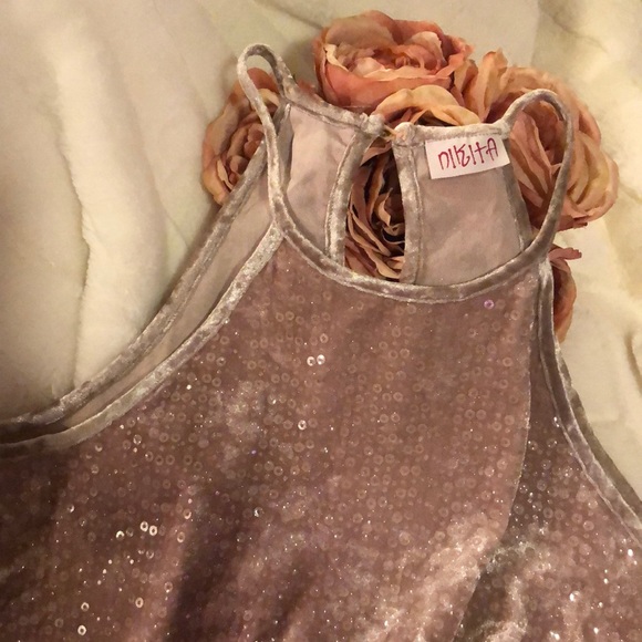 Beautiful pink glittery super soft tank top - Picture 4 of 4